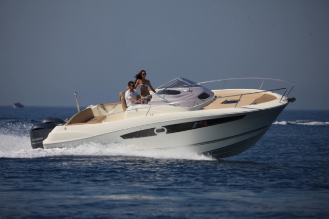  Renta su barco en Cap Caraibes 